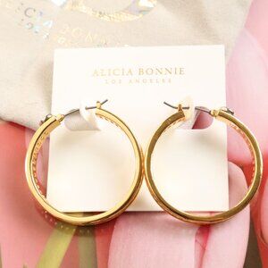 Alicia Bonnie Hoop Earrings - Daydream Believer - clear Gold